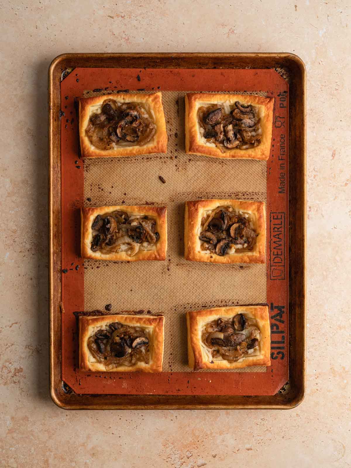 Baked vegan mushroom tarts
